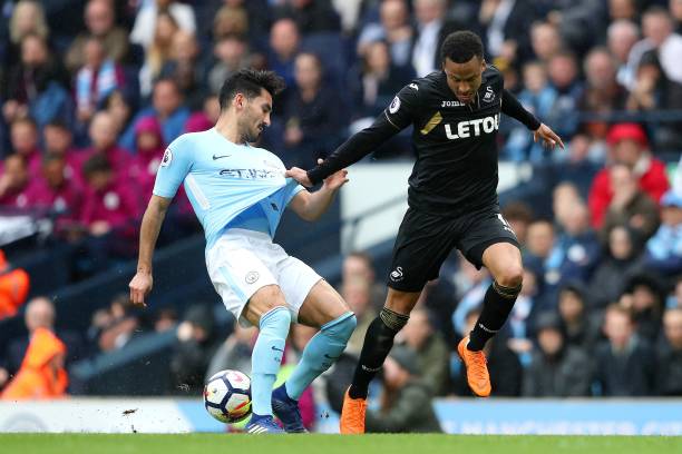 员方面担任 员方面担任